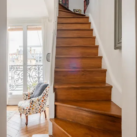 Veeve - Parisian Vistas Apartment Paris